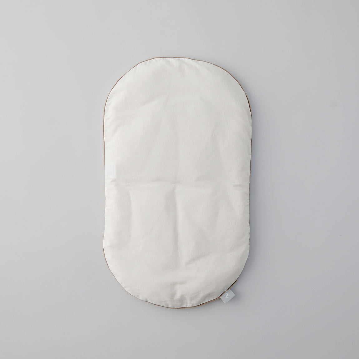 サンドベージュ